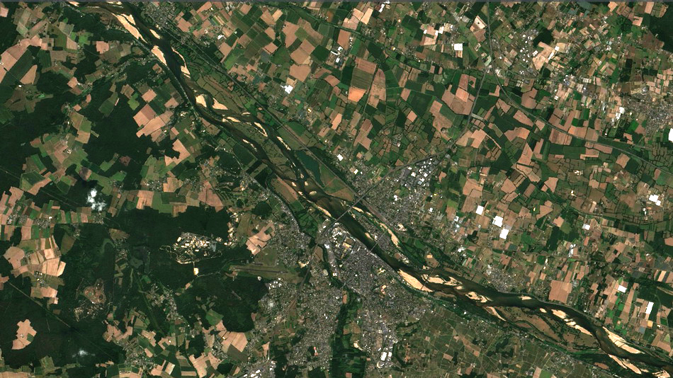 06 2021年8月 卢瓦尔河.jpg