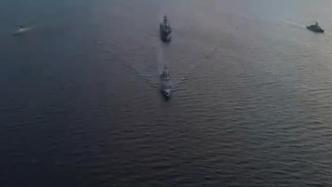 现场画面丨中俄海军参演舰艇在日本海会合