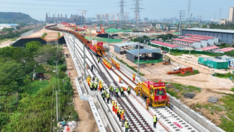 串起苏南强县的“沪宁城际第二通道”全线铺轨，预计明年通车