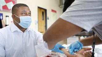 美猴痘病例超2.3万例：疫苗接种种族差异明显，非裔最受影响