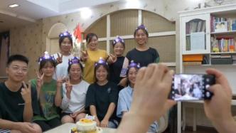 暖闻|五年资助7名大凉山女孩,她被喊作“杨妈妈”