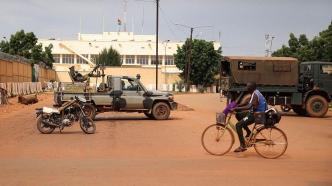 西非国家布基纳法索再次哗变：9个月前政变上台的过渡总统已被驱逐