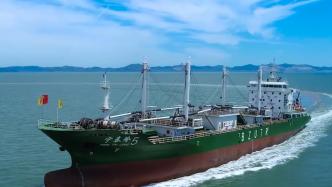 大西洋回国运输船广东海域成功搭救4名国内渔民