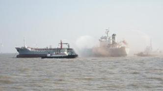 船舶沉没、危化品泄漏如何处置？上海多部门联合开展实兵演练