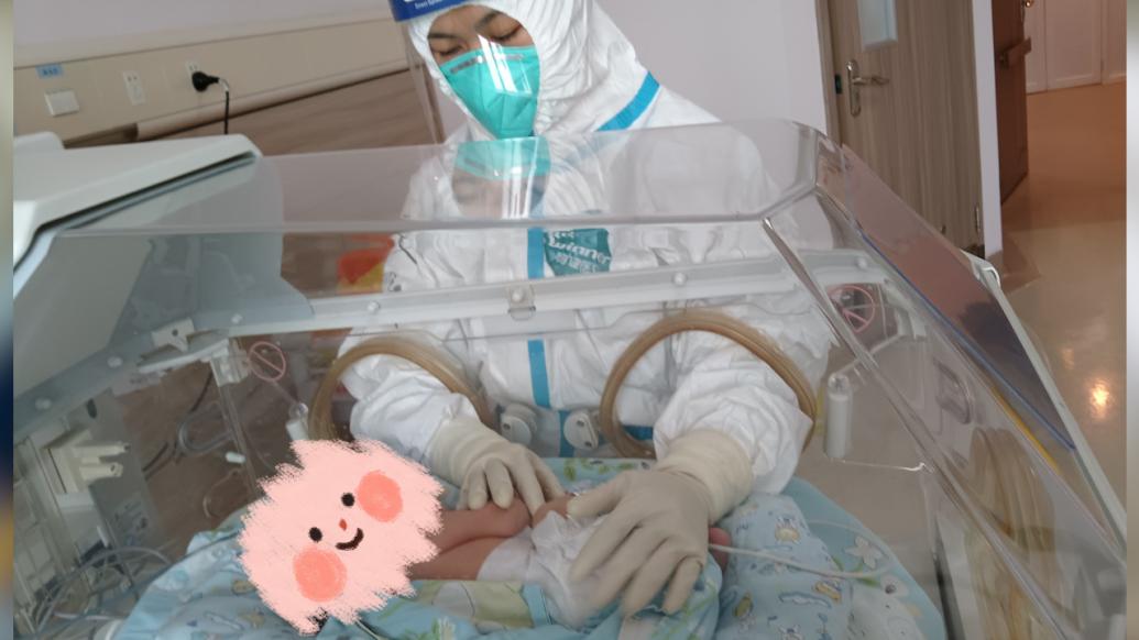 广州新冠孕妇分娩的宝宝出院：隔离病区7天核酸均阴性