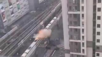 上海一条地铁线路突发供电故障导致延误，现场有火花