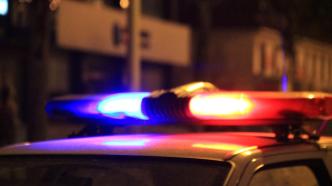 成都警方通报“一男一女拦截奥迪车”：因装修款起纠纷