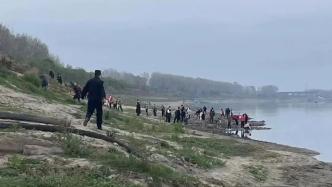 大量群众河堤挖宝，汉川警方：网红编造“有宝”谣言