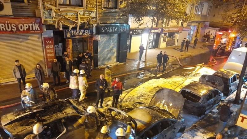 土耳其伊斯坦布尔一汽车发生爆炸