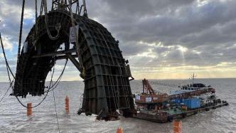 世界首创弧形梁打捞技术助力“长江口二号”古船破浪而出