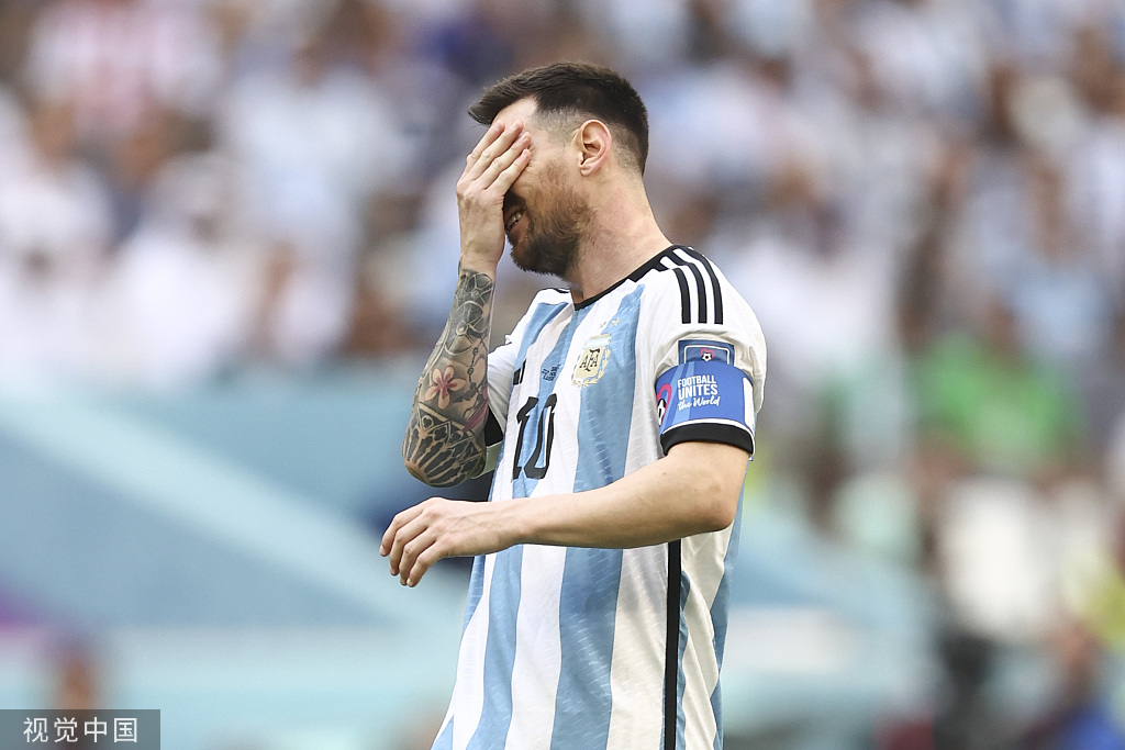 梅西	：我很好，阿根廷队很团结，只是这场失利很痛