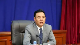 西藏昌都市委原常委、统战部长泽仁俊美被双开：“靠路吃路”