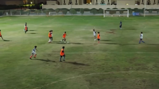 卡塔尔世界杯激战正酣，中东地区掀起足球热潮