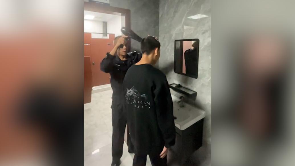 少年找工作屢碰壁走投無(wú)路到派出所求助