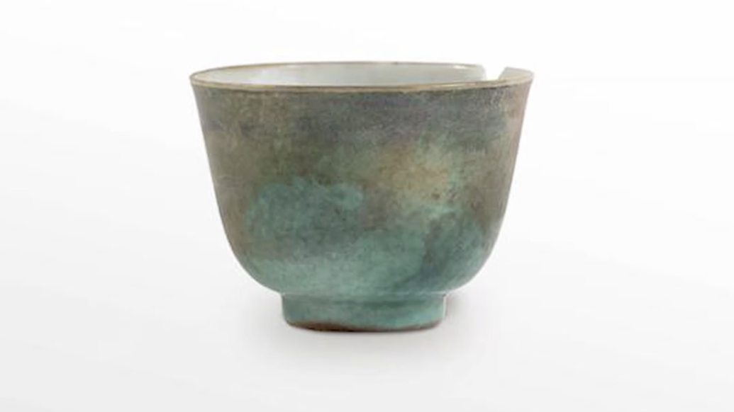 这个景德镇窑绿釉杯揭开古船年代之谜