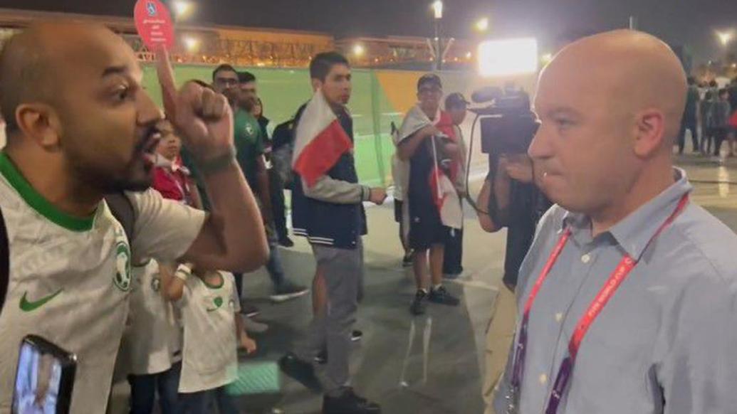 沙特球迷怒怼以色列记者：这是我们的地盘！不欢迎你！