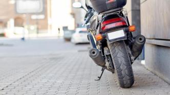 摩托车无牌无证驾驶问题调查：违法行为多发，难以及时查处