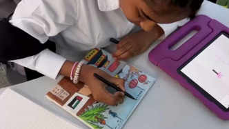 阿联酋3千余名学生参加中文教学“百校项目”绘画比赛