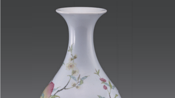 艺术开卷｜雍正粉彩蝠桃纹橄榄瓶的归国之路