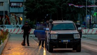 科索沃警察与塞族人交火致局势升级，塞尔维亚欲向科索沃派兵