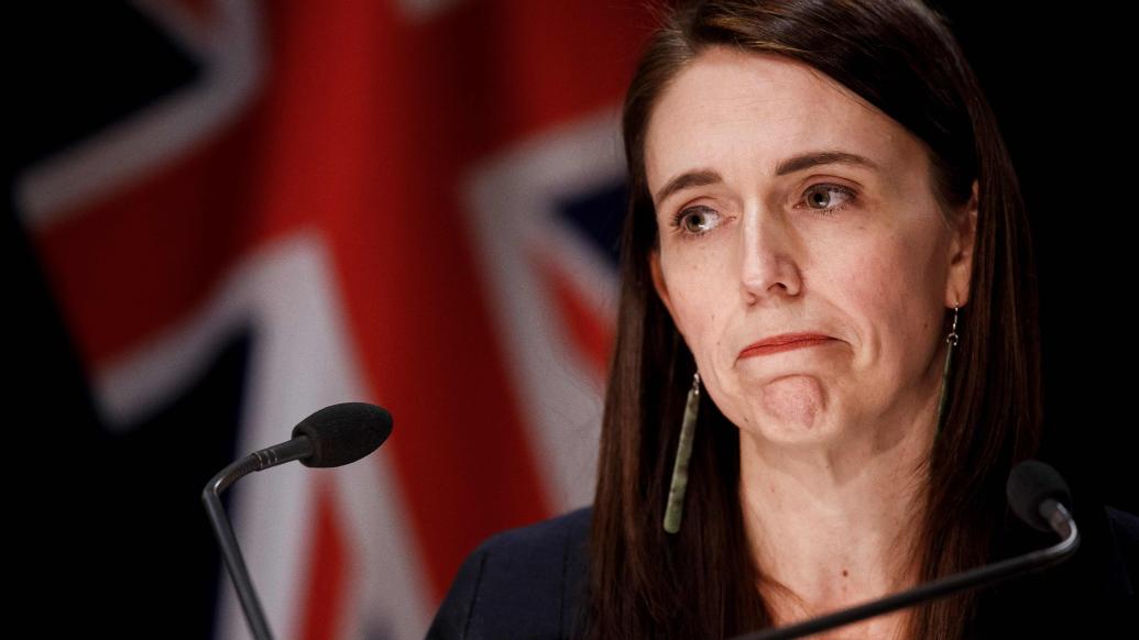 新西蘭總理爆粗被錄下，罵政治對手“傲慢的混蛋”