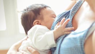 最新研究在母乳中发现微塑料，专家：母乳喂养依然重要不可替代