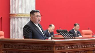 金正恩在朝鲜劳动党八届六中全会上提出明年继续强化自卫力量