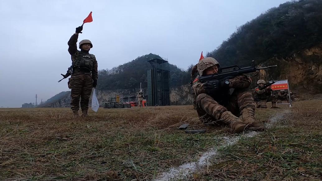 武警特战队员挺进云贵高原，密林深处实战练兵