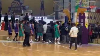 南宁横州一场篮球赛双方起冲突，球馆：受伤人员伤势不重