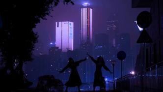 两女生在重庆夜幕下翩翩起舞，宛如《爱乐之城》画面