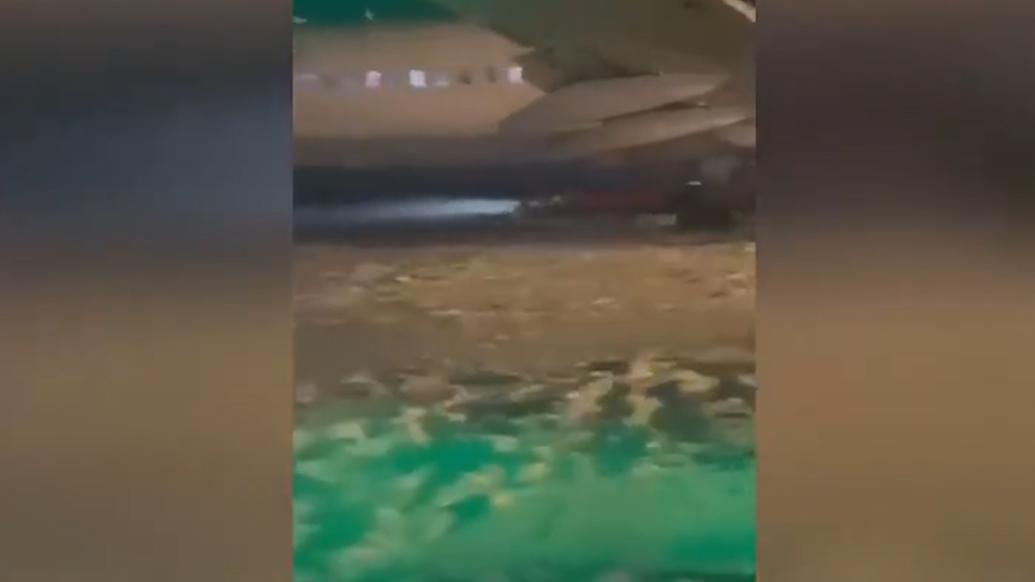 俄罗斯一架客机起飞时滑出跑道，无乘客受伤