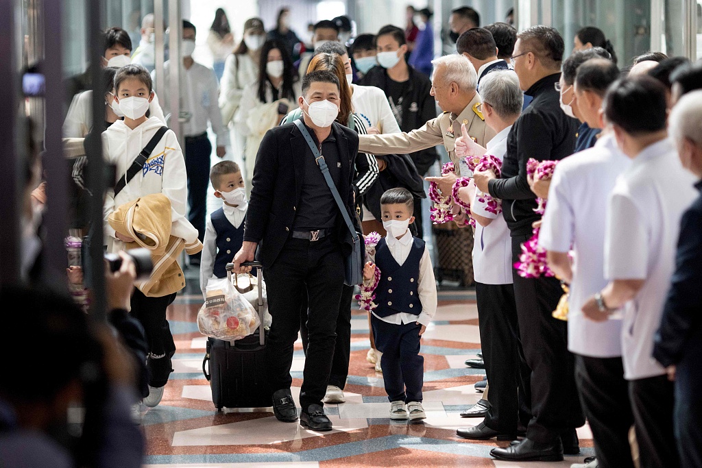 2023年泰国留学入境政策新调整：不再出示疫苗接种证明，泰副总理亲自欢迎！