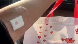 女子驱车3小时为女童献“熊猫血”，拒绝家长报酬