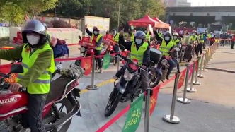 佛山“摩托车大军”一员：家在桂林，慢慢开十小时
