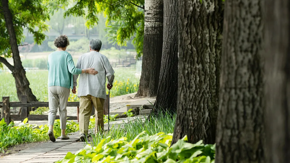 上海：经过摸底，共有102万65岁以上老人是高风险人群