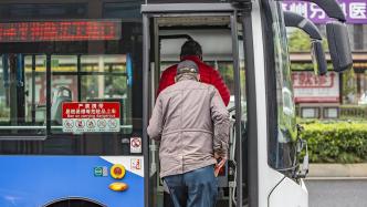 江浙多地春节期间免费乘公共交通，有的可不刷卡直接上车