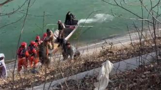 河北55岁男子跳冰河救人遇难，遗体仍保持救人姿势
