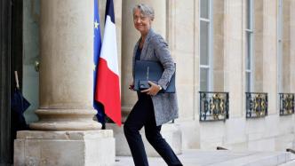 法国总理：退休年龄推迟到64岁不容讨价还价
