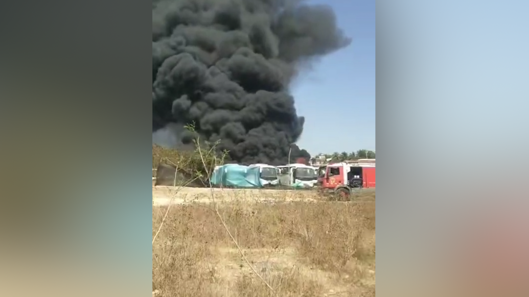 三亞鳳凰國際機場附近一停車場發生火災,暫未對機場造成影響