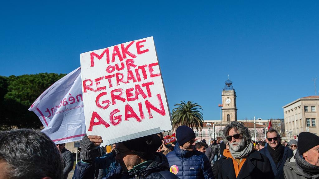 法国将迎第二轮全国性罢工，抗议政府拟延迟退休年龄至64岁