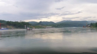 澜沧江中缅界河段一缅籍充气筏翻覆致8人落水，3人已获救