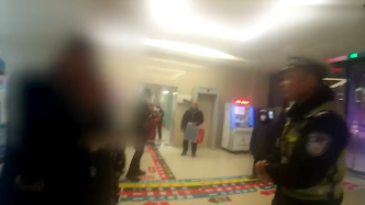 4名兒童誤食鼠藥，交警開道緊急送醫(yī)