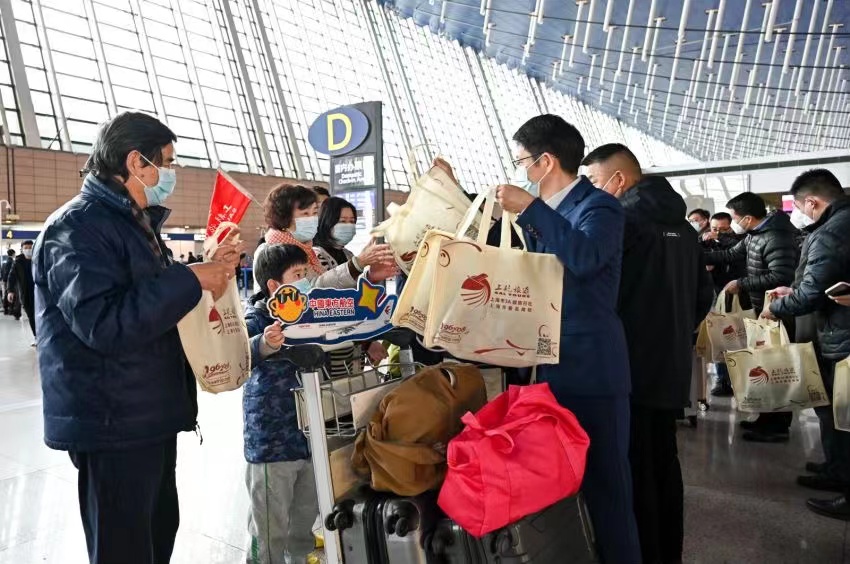 出境团队游重启，各大航司加快恢复国际线，已有旅行社包座 浦江头条 澎湃新闻 The Paper