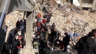 叙利亚受土耳其强震影响严重，多地正在进行生死救援