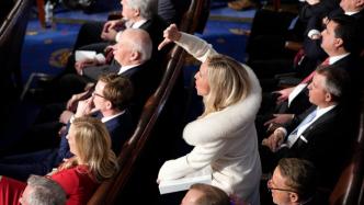拜登国会演讲现混乱一幕：共和党议员喝倒彩、大喊“骗子”