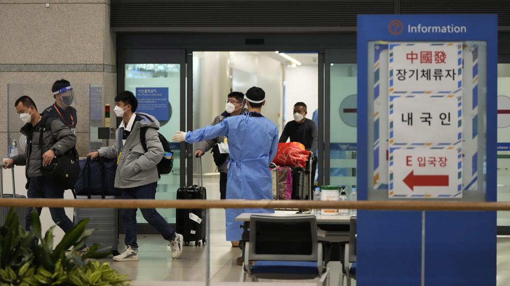 韩媒：韩国政府拟近期放开中国公民赴韩短期签证，落地检维持