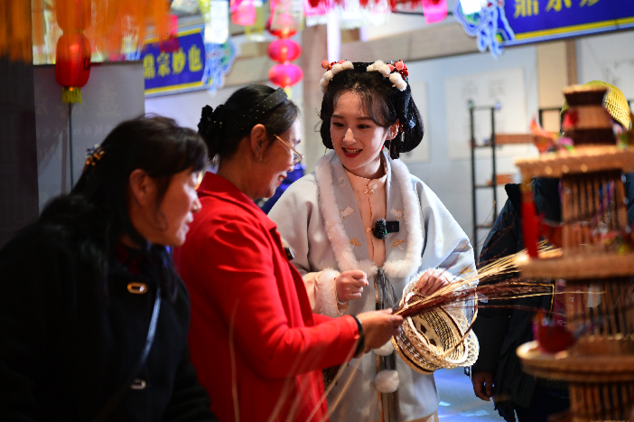 好吃、好玩、好看,首届中国非遗保护年会非遗大集在榆林开集