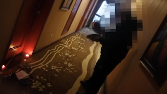 亲属发视频称“三弟在酒店房间内离世”，酒店称已报警