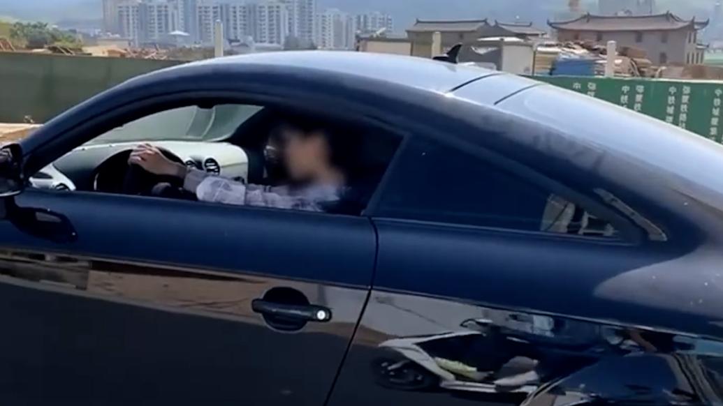 十五歲少年偷開租來的車去“兜風”,交警:請家長