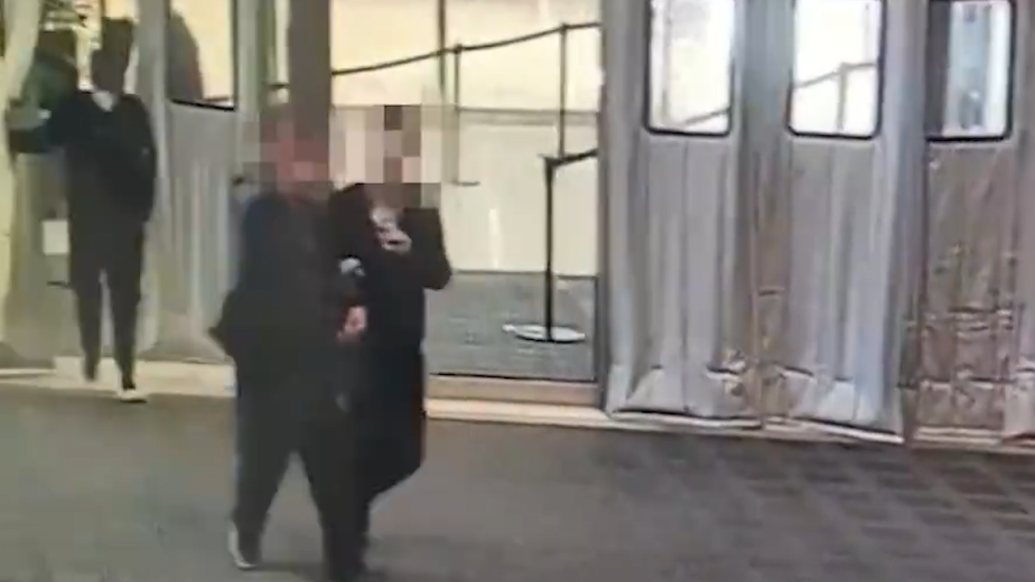 民警买奶茶顺手抓获手机扒窃案嫌疑人
